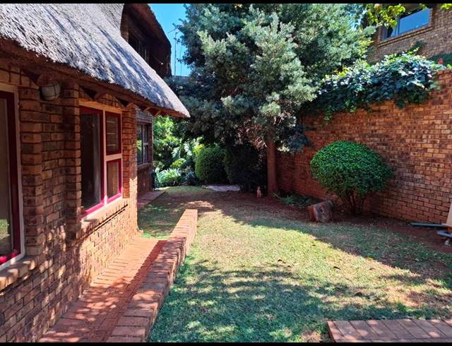 3 BEDROOM HOUSE FOR SALE IN FAERIE GLEN